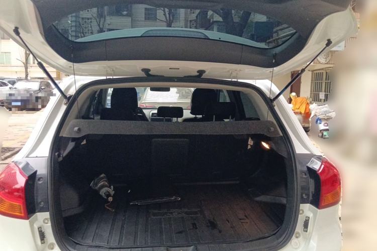 Used Mitsubishi ASX 2013 2.0L CVT Two-Wheel Drive Elite Edition Trunk
