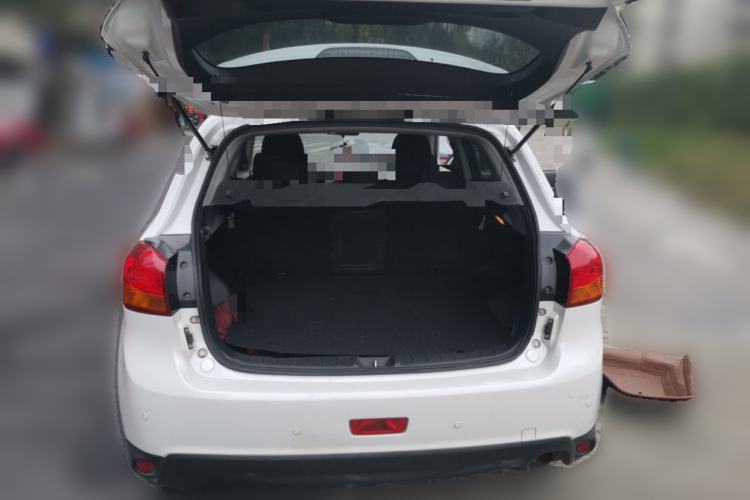 Used Mitsubishi ASX 2013 2.0L CVT Two-Wheel Drive Elite Edition Trunk