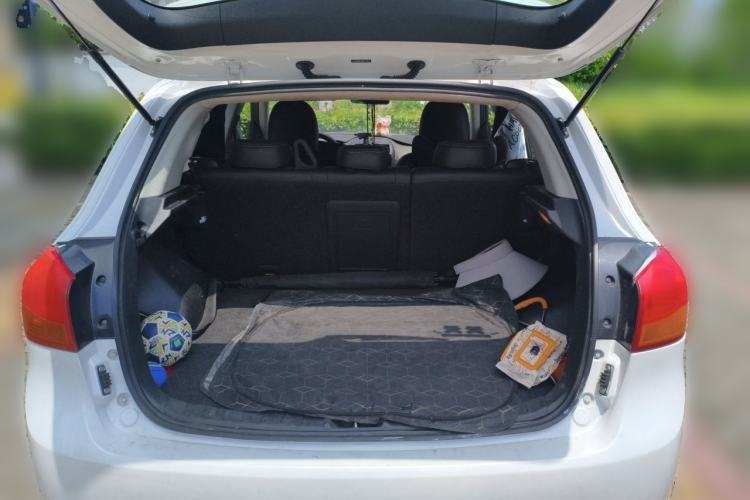 Used Mitsubishi ASX 2013 2.0L CVT Two-Wheel Drive Elite Edition Trunk