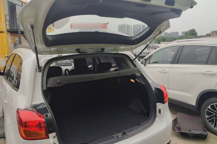 Used Mitsubishi ASX 2013 2.0L CVT Two-Wheel Drive Tech Edition Trunk