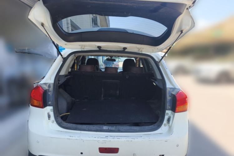 Used Mitsubishi ASX 2013 2.0L CVT 4x4 Flagship Edition Trunk