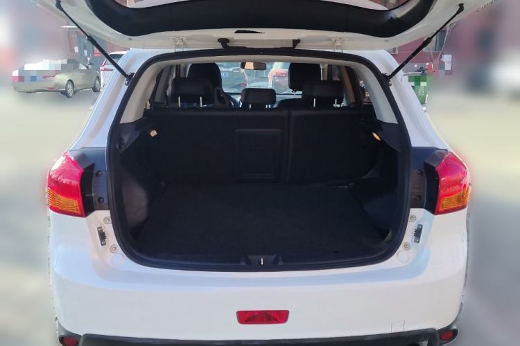 Used Mitsubishi ASX 2013 2.0L CVT Two-Wheel Drive Elite Edition Trunk