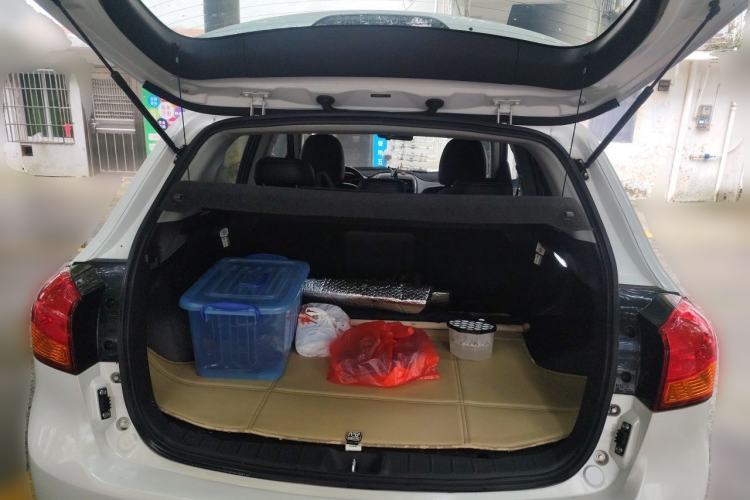 Used Mitsubishi ASX 2013 2.0L CVT Two-Wheel Drive Elite Edition Trunk
