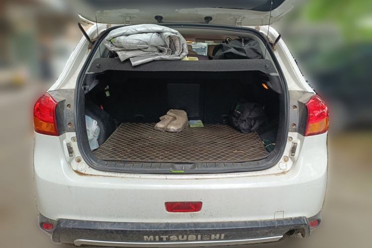 Used Mitsubishi ASX 2013 2.0L CVT Two-Wheel Drive Elite Edition Trunk
