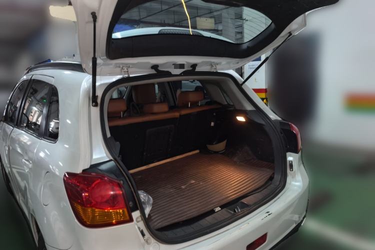 Used Mitsubishi ASX 2013 2.0L CVT Two-Wheel Drive Elite Edition Trunk