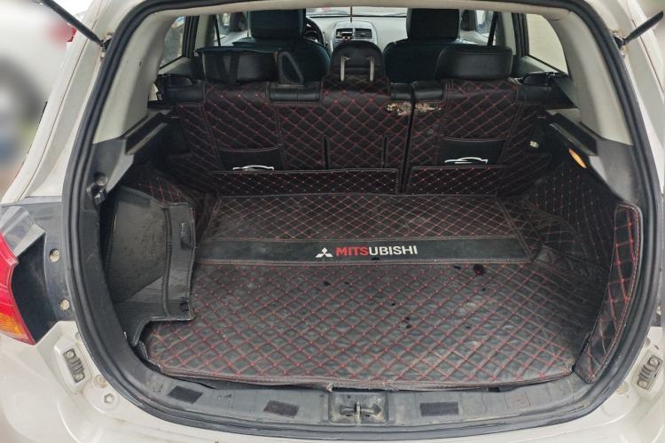 Used Mitsubishi ASX 2013 2.0L CVT Two-Wheel Drive Luxury Edition Trunk