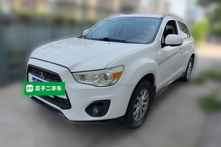 Used Mitsubishi ASX 2013 2.0L Manual Two-Wheel Drive Comfort Edition Guazi used car, China used car export, Used car for sale, Used cars, Cheapest cars for sale