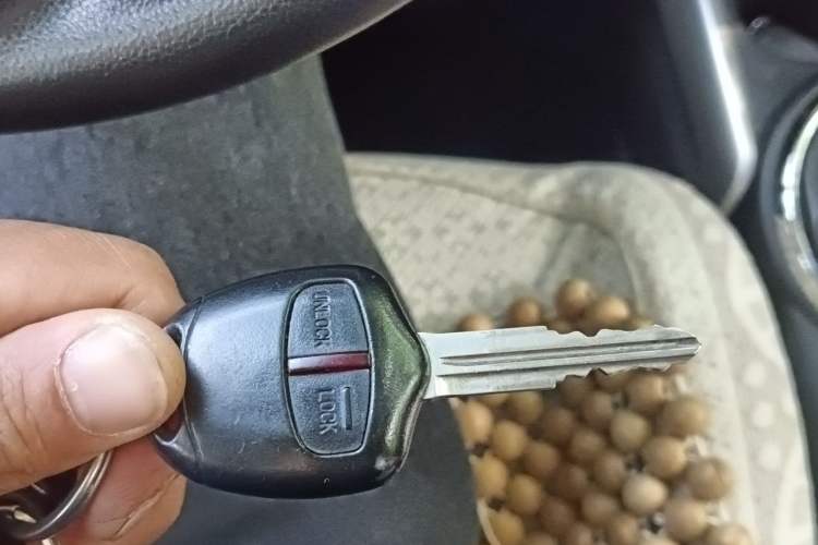 Used Mitsubishi ASX 2013 1.6L Manual Two-Wheel Drive Standard Edition Vehicle Key