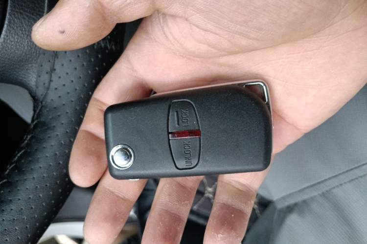Used Mitsubishi ASX 2013 2.0L CVT Two-Wheel Drive Elite Edition Vehicle Key