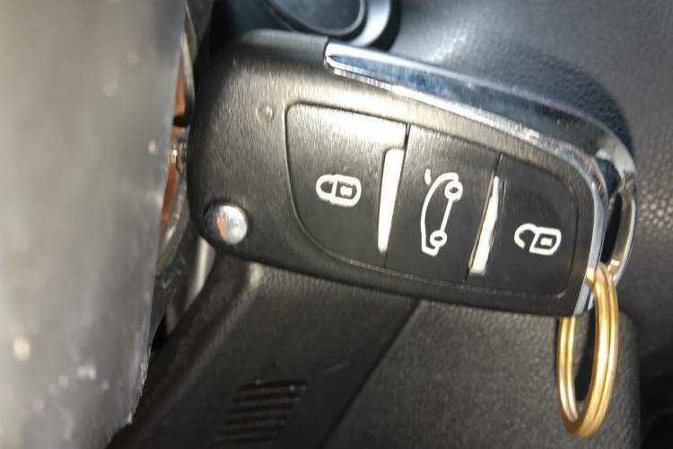 Used Mitsubishi ASX 2013 1.6L Manual Two-Wheel Drive Standard Edition Vehicle Key