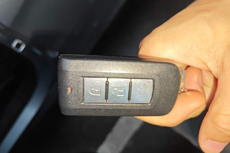 Used Mitsubishi ASX 2013 2.0L CVT Four-Wheel Drive Premium Edition Vehicle Key