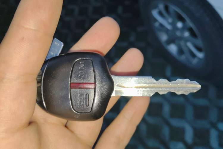 Used Mitsubishi ASX 2013 2.0L CVT Two-Wheel Drive Elite Edition Vehicle Key