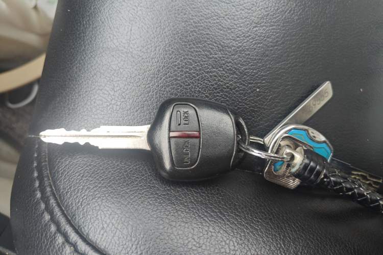 Used Mitsubishi ASX 2013 2.0L CVT Two-Wheel Drive Elite Edition Vehicle Key