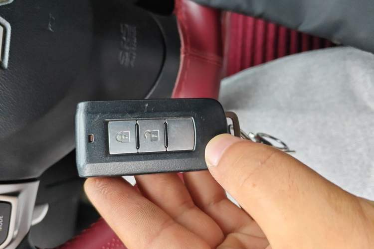 Used Mitsubishi ASX 2013 2.0L CVT Four-Wheel Drive Premium Edition Vehicle Key