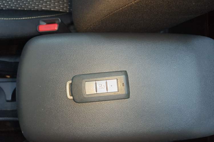 Used Mitsubishi ASX 2013 2.0L CVT Four-Wheel Drive Premium Edition Vehicle Key