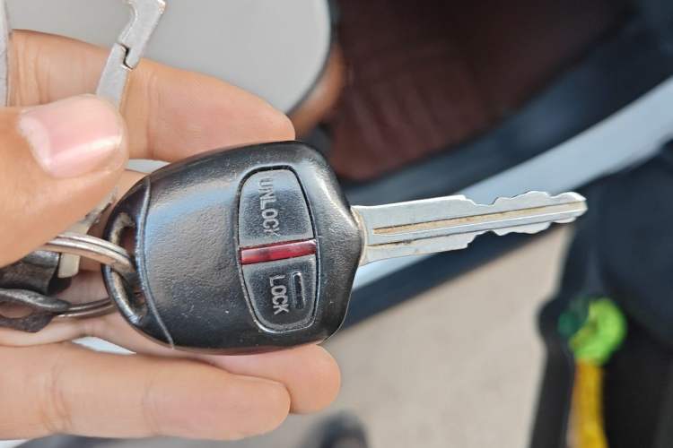 Used Mitsubishi ASX 2013 2.0L CVT Two-Wheel Drive Elite Edition Vehicle Key