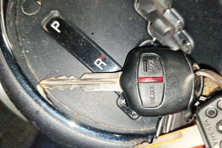 Used Mitsubishi ASX 2013 2.0L CVT Two-Wheel Drive Elite Edition Vehicle Key