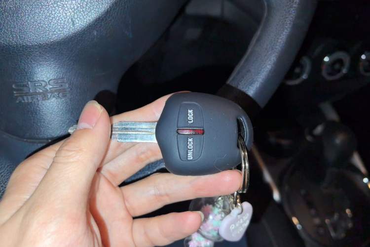 Used Mitsubishi ASX 2013 2.0L CVT Two-Wheel Drive Elite Edition Vehicle Key