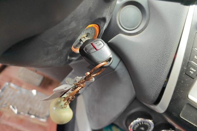 Used Mitsubishi ASX 2013 2.0L CVT Two-Wheel Drive Elite Edition Vehicle Key