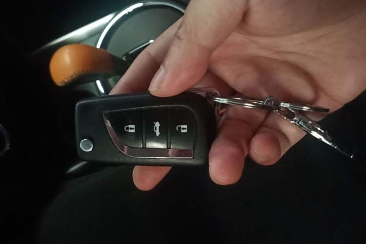 Used Mitsubishi ASX 2013 2.0L CVT Two-Wheel Drive Elite Edition Vehicle Key
