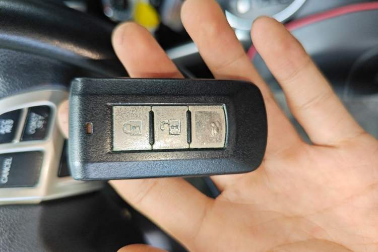 Used Mitsubishi ASX 2013 2.0L CVT Four-Wheel Drive Premium Edition Vehicle Key
