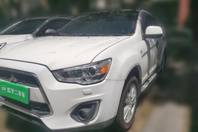 Ojetý Mitsubishi ASX 2013 2.0L CVT 4x4 Flagship Edition