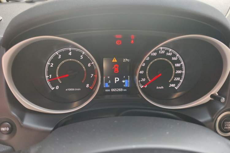 Used Mitsubishi ASX 2013 2.0L CVT Two-Wheel Drive Luxury Edition Instrument Cluster