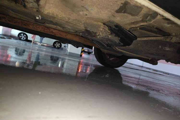 Used Mitsubishi ASX 2014 2.0L CVT Two-Wheel-Drive Overland Edition Chassis Rear Left