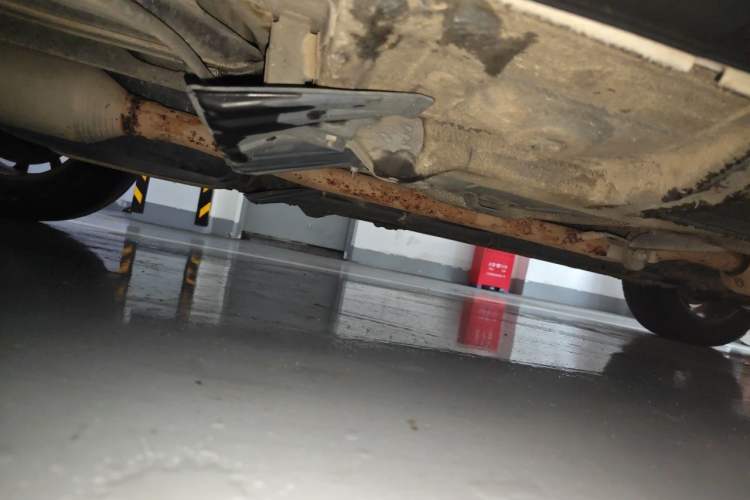 Used Mitsubishi ASX 2014 2.0L CVT Two-Wheel-Drive Overland Edition Chassis Rear Right