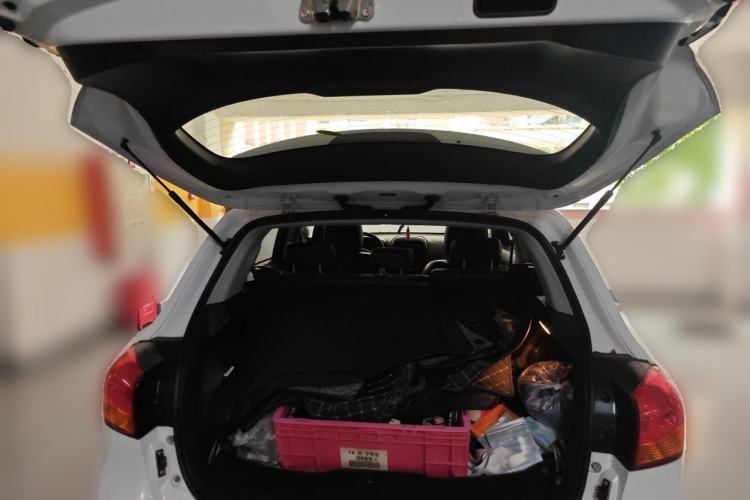 Used Mitsubishi ASX 2014 2.0L CVT Two-Wheel-Drive Overland Edition Trunk