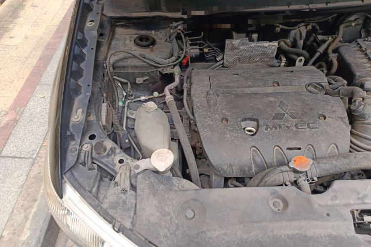 Used Mitsubishi ASX 2015 2.0L CVT Silk Road Commemorative Edition Engine Bay Right