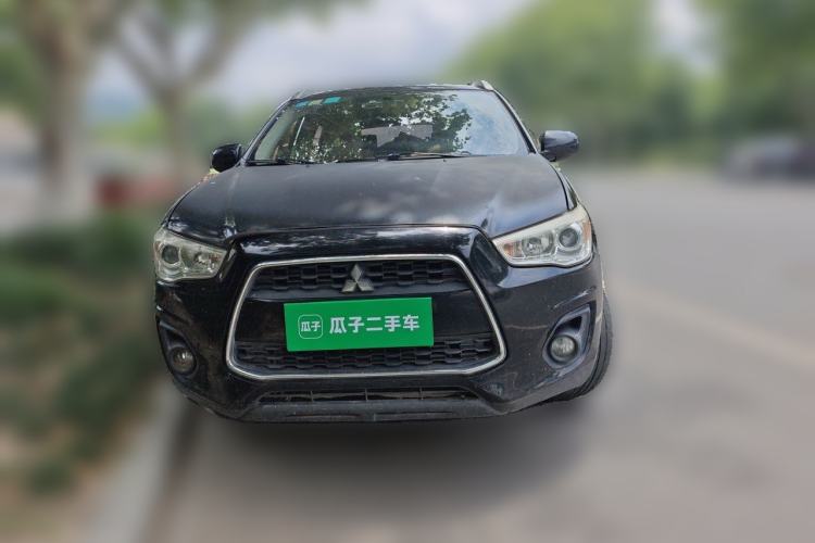 Used Mitsubishi ASX 2015 2.0L CVT Two-Wheel Drive Elite Edition Front