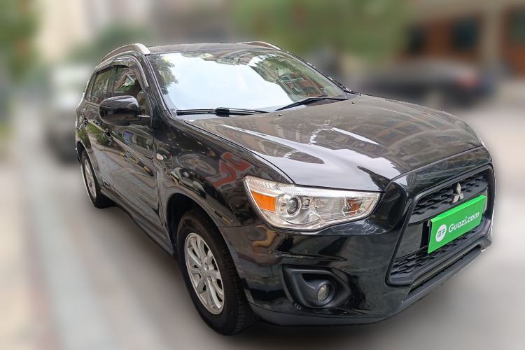 Used Mitsubishi ASX 2015 2.0L CVT Silk Road Commemorative Edition Front Right 45 Deg