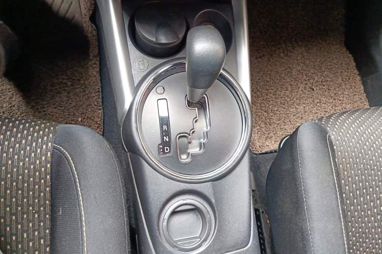 Used Mitsubishi ASX 2015 2.0L CVT Silk Road Commemorative Edition Gear Lever