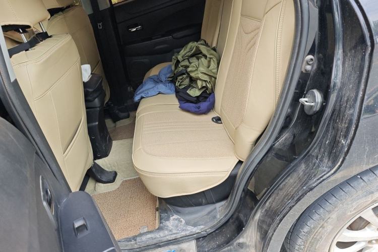 Used Mitsubishi ASX 2015 2.0L CVT Two-Wheel Drive Elite Edition Left Rear Seat