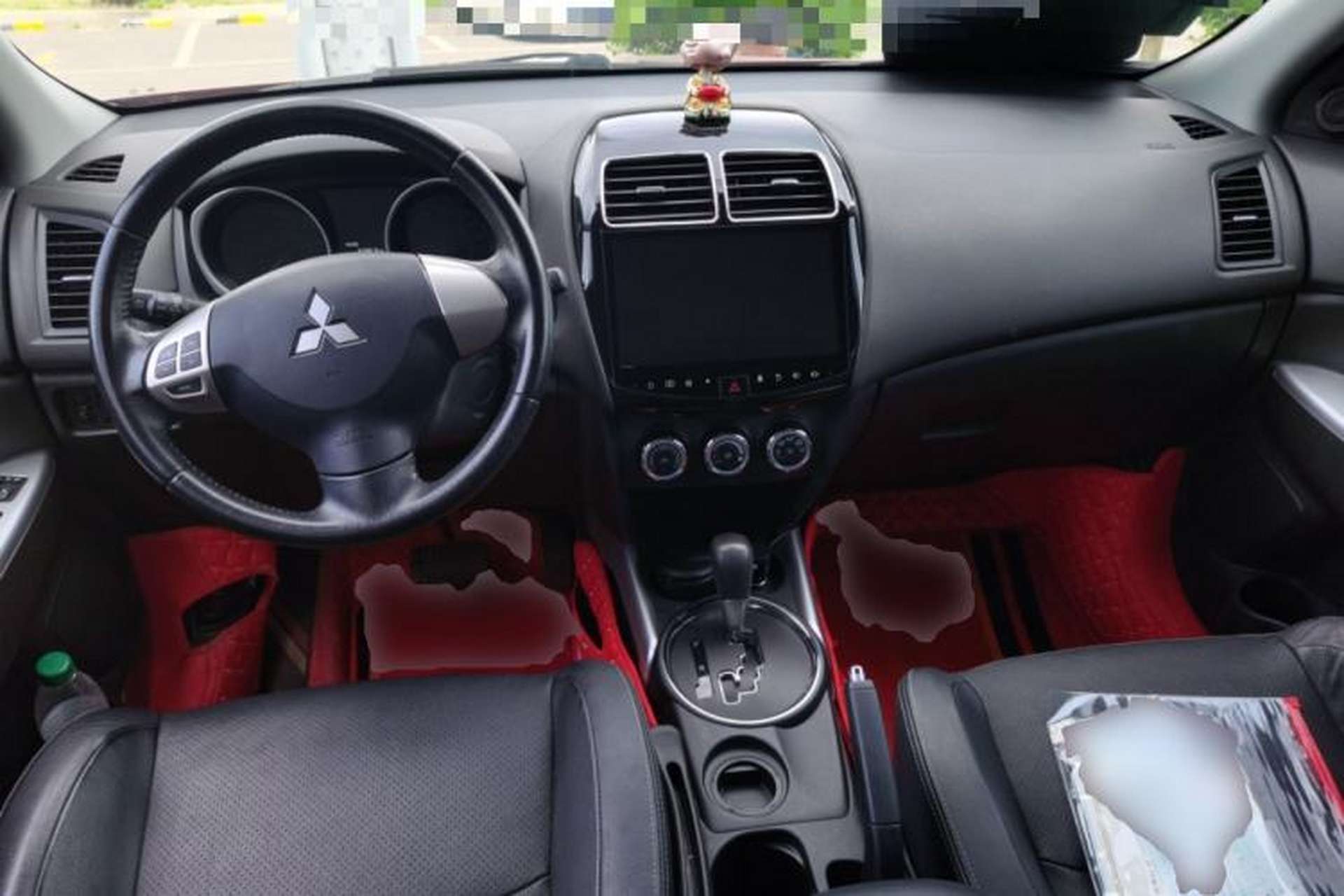 Used Mitsubishi ASX 2015 2.0L CVT Two-Wheel Drive Elite Edition Center Console