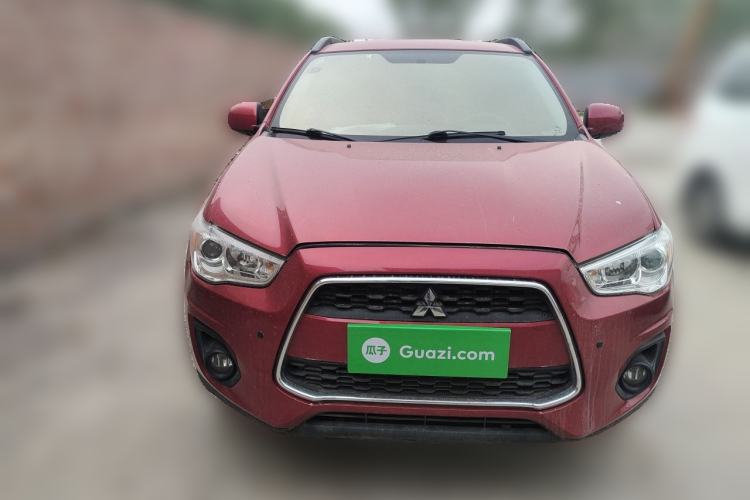 Used Mitsubishi ASX 2015 2.0L CVT Two-Wheel Drive Elite Edition Front