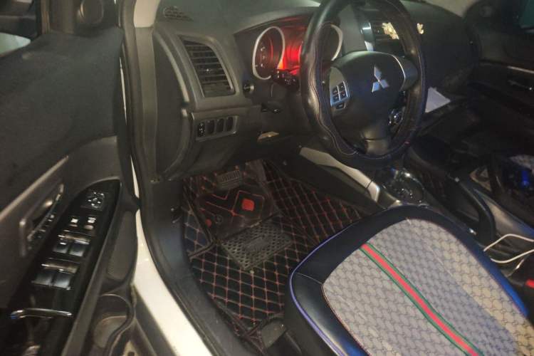 Used Mitsubishi ASX 2015 2.0L CVT Silk Road Commemorative Edition Driver Seat