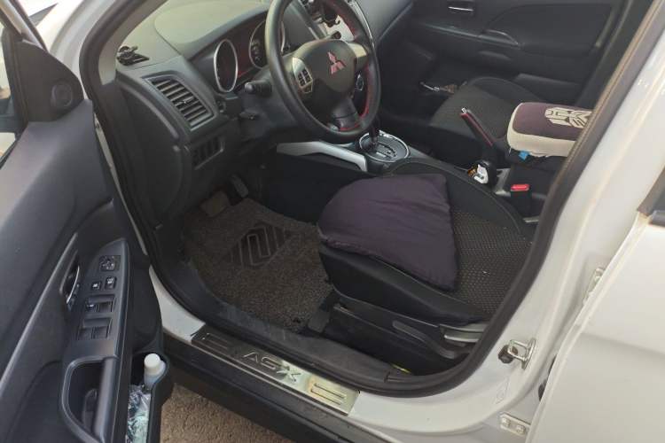 Used Mitsubishi ASX 2015 2.0L CVT Silk Road Commemorative Edition Driver Seat