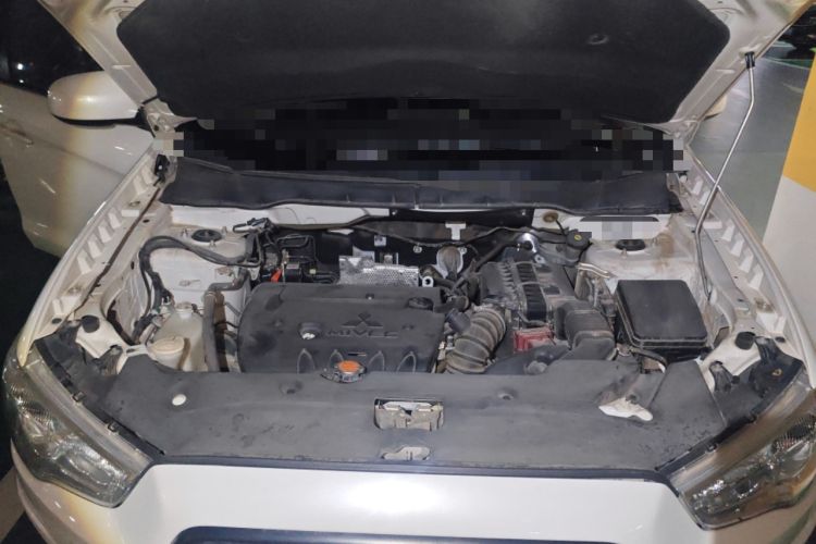 Used Mitsubishi ASX 2015 2.0L CVT Silk Road Commemorative Edition Engine Bay