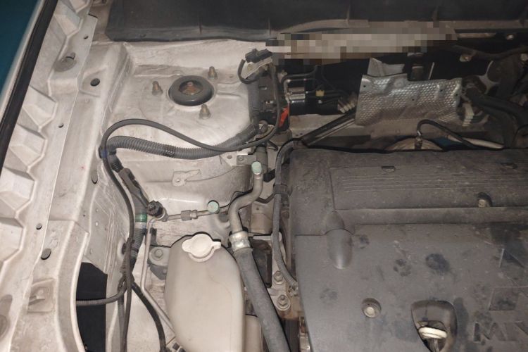Used Mitsubishi ASX 2015 2.0L CVT Silk Road Commemorative Edition Engine Bay Right