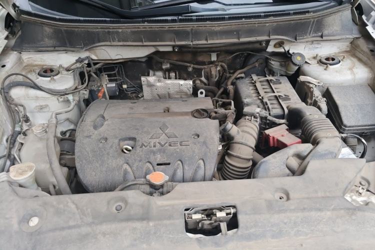 Used Mitsubishi ASX 2015 2.0L CVT Silk Road Commemorative Edition Engine Bay