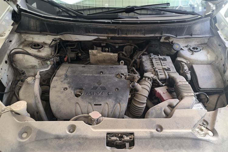 Used Mitsubishi ASX 2015 2.0L CVT Silk Road Commemorative Edition Engine Bay