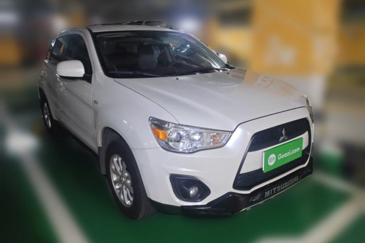 Used Mitsubishi ASX 2015 2.0L CVT Silk Road Commemorative Edition Exterior 2