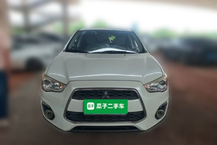 Used Mitsubishi ASX 2015 2.0L CVT Two-Wheel Drive Elite Edition Front