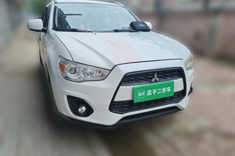 Used Mitsubishi ASX 2015 2.0L CVT Silk Road Commemorative Edition Front Right 45 Deg