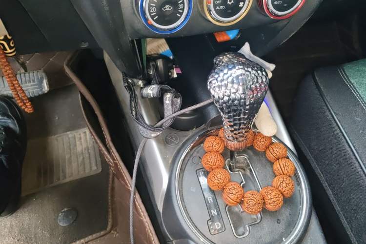 Used Mitsubishi ASX 2015 2.0L CVT Silk Road Commemorative Edition Gear Lever