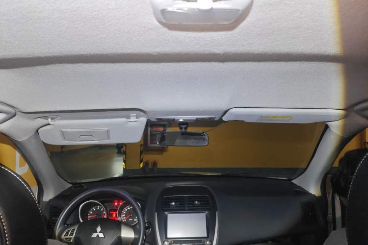 Used Mitsubishi ASX 2015 2.0L CVT Silk Road Commemorative Edition Headliner
