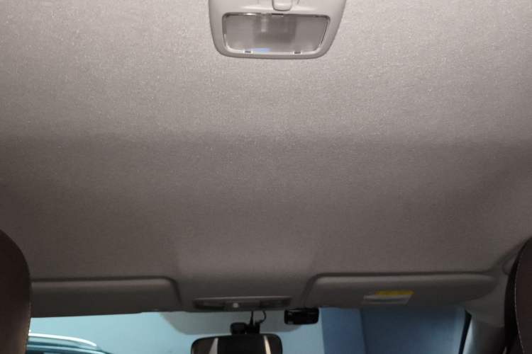 Used Mitsubishi ASX 2015 2.0L CVT Two-Wheel Drive Elite Edition Headliner
