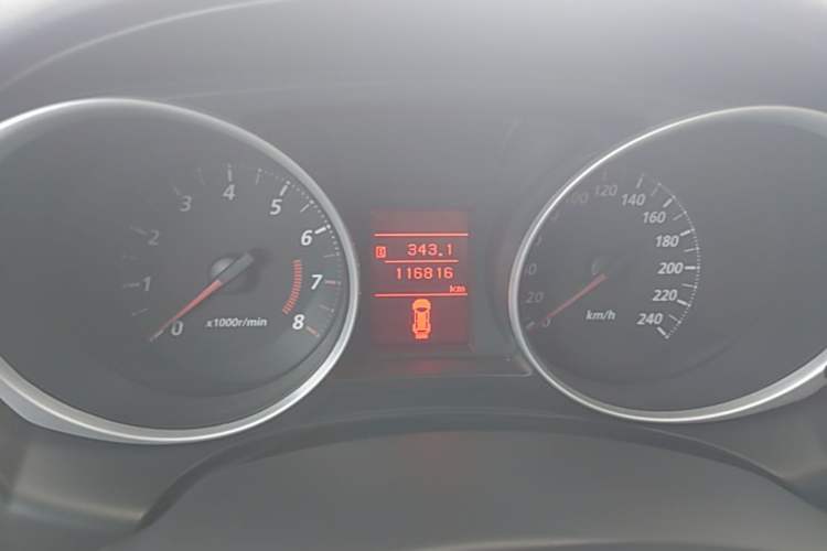 Used Mitsubishi ASX 2015 2.0L CVT Two-Wheel Drive Elite Edition Instrument Cluster